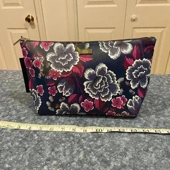 Jones NY Signature Cosmetic Bag Multicolor Floral Design Travel Work Zip Makeup - Picture 2 of 6